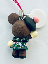 Cargar imagen en el visor de la galería, Disney Characters - Minnie Mouse - Couture Designer Figure Strap - Cuchiwaii
