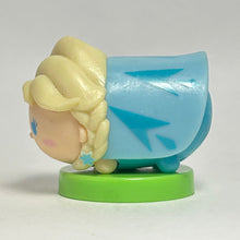 Cargar imagen en el visor de la galería, Disney Tsum Tsum - Elsa - Trading Figure - Choco Egg (128) - Cuchiwaii
