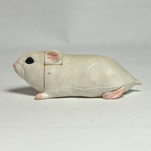 Load image into Gallery viewer, Djungarian Hamster - Trading Figure - Miniature - 048 P24-B - Cuchiwaii
