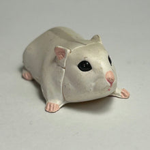 Load image into Gallery viewer, Djungarian Hamster - Trading Figure - Miniature - 048 P24-B - Cuchiwaii
