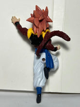 Cargar imagen en el visor de la galería, Dragon Ball GT - Gogeta SSJ4 - Trading Figure - HG 4 - Cuchiwaii
