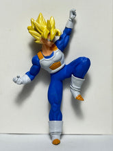 Cargar imagen en el visor de la galería, Dragon Ball Z - Son Goku SSJ - Trading Figure - HG 12 - Cuchiwaii

