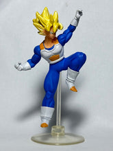 Cargar imagen en el visor de la galería, Dragon Ball Z - Son Goku SSJ - Trading Figure - HG 12 - Cuchiwaii
