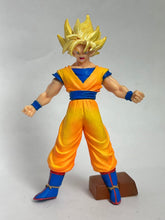 Cargar imagen en el visor de la galería, Dragon Ball Z - Son Goku SSJ - Trading Figure - HG - Cuchiwaii
