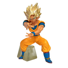 Load image into Gallery viewer, Dragon Ball Z - Son Goku SSJ - Trading Figure - HG - Cuchiwaii
