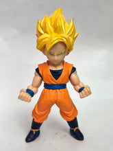 Load image into Gallery viewer, Dragon Ball Z - Son Goku SSJ - Trading Figure (TB) - Cuchiwaii
