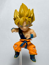 Cargar imagen en el visor de la galería, Dragon Ball Z - Son Goku SSJ - Trading Figure (WCF) - Cuchiwaii
