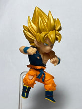 Cargar imagen en el visor de la galería, Dragon Ball Z - Son Goku SSJ - Trading Figure (WCF) - Cuchiwaii
