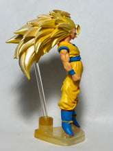 Load image into Gallery viewer, Dragon Ball Z - Son Goku SSJ3 - Trading Figure - HG - Cuchiwaii
