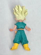 Cargar imagen en el visor de la galería, Dragon Ball Z - Trunks SSJ - Trading Figure - HG 19 - Cuchiwaii
