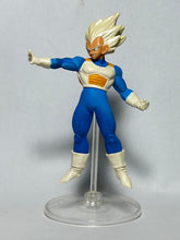 Cargar imagen en el visor de la galería, Dragon Ball Z - Vegeta SSJ - Trading Figure - HG - Cuchiwaii
