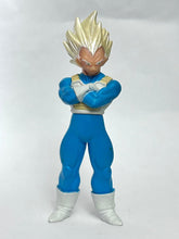 Cargar imagen en el visor de la galería, Dragon Ball Z - Vegeta SSJ - Trading Figure - HG 20 - Cuchiwaii
