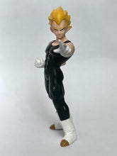 Cargar imagen en el visor de la galería, Dragon Ball Z - Vegeta SSJ - Trading Figure - HG - Cuchiwaii
