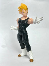 Cargar imagen en el visor de la galería, Dragon Ball Z - Vegeta SSJ - Trading Figure - HG - Cuchiwaii
