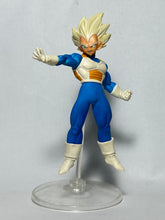 Cargar imagen en el visor de la galería, Dragon Ball Z - Vegeta SSJ - Trading Figure - HG - Cuchiwaii
