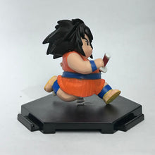 Load image into Gallery viewer, Dragon Ball Z - Yajirobe - Trading Figure - Cuchiwaii
