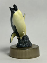 Load image into Gallery viewer, Emperor Penguin - Trading Figure - Miniature - Cuchiwaii
