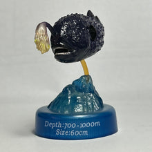 Load image into Gallery viewer, Footballfish - Trading Figure - Miniature (2) - Cuchiwaii
