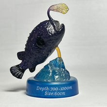 Load image into Gallery viewer, Footballfish - Trading Figure - Miniature (2) - Cuchiwaii
