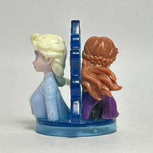 Load image into Gallery viewer, Frozen 2 - Anna &amp; Elsa - Trading Figure - Choco Egg (07) - Cuchiwaii
