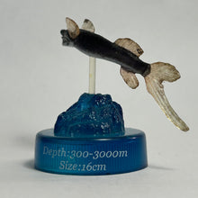 Load image into Gallery viewer, Gigantura - Mini Figure - Bottle Cap - Cuchiwaii
