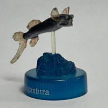 Load image into Gallery viewer, Gigantura - Mini Figure - Bottle Cap - Cuchiwaii
