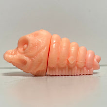 Cargar imagen en el visor de la galería, Godzilla - Mothra Larvae - Eraser Figure - Keshigomu - Cuchiwaii
