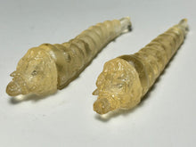 Cargar imagen en el visor de la galería, Godzilla - Mothra Larvae - Mini Figure - Clear ver. - Cuchiwaii
