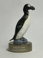 Load image into Gallery viewer, Great Auk - Trading Figure - Miniature - Cuchiwaii
