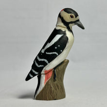 Load image into Gallery viewer, Great spotted woodpecker - Trading Figure - Miniature (123) - Cuchiwaii
