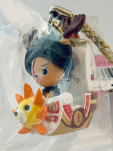 Cargar imagen en el visor de la galería, One Piece - Tony Tony Chopper - Chopperman - Netsuke Strap - Fuji Five Lakes Limited - Thousand Sunny ver.
