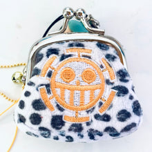 Cargar imagen en el visor de la galería, One Piece - Trafalgar Law - Gamaguchi - Suede Coin Case
