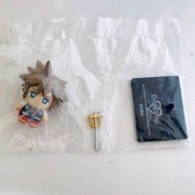 Load image into Gallery viewer, Kingdom Hearts - Sora - Kore Chara! KH - Mini Figure
