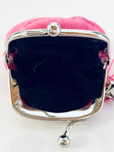 Cargar imagen en el visor de la galería, One Piece - Donquixote Doflamingo - Gamaguchi - Suede Coin Case
