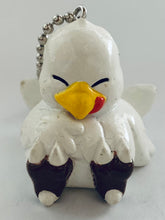 Load image into Gallery viewer, Chocobo&#39;s Mysterious Dungeon - Debu / Fat Chocobo - Figure Keychain
