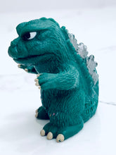 Cargar imagen en el visor de la galería, Kaijuu Soushingeki - Gojira &#39;68 - Godzilla All-Out Attack Finger Doll - Soft Vinyl Figure
