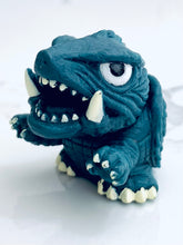 Cargar imagen en el visor de la galería, Godzilla - Gamera &#39;65 - Finger Doll - Kaiju - Monster - SD Figure
