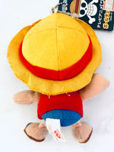 Cargar imagen en el visor de la galería, One Piece - Monkey D. Luffy - Keychain Mascot - Stuffed Toy with Ballchain
