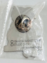 Cargar imagen en el visor de la galería, Doukoku Soshite... - Hatori Itsumi - Metal Pin
