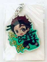 Cargar imagen en el visor de la galería, Kimetsu no Yaiba - Kamado Tanjirou - Acrylic Keychain - Keyholder - Tekutoko
