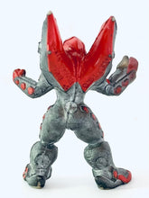 Cargar imagen en el visor de la galería, Ultraman Tiga - Alien Standel Redol - Tiga Monster Super Complete Works Part 1 - Mini Figure

