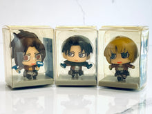 Cargar imagen en el visor de la galería, Attack on Titan - Levi, Hange Zoe &amp; Armin Arlet - Shingeki no Kyojin x Schick Chimi Chara Figure Set
