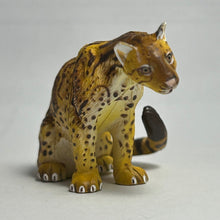 Cargar imagen en el visor de la galería, Iriomote Cat - Trading Figure - Miniature (Secret 2) - Cuchiwaii
