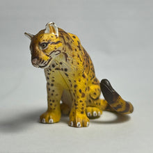 Cargar imagen en el visor de la galería, Iriomote Cat - Trading Figure - Miniature (Secret 2) - Cuchiwaii
