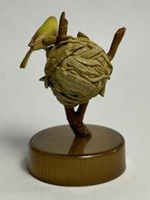 Load image into Gallery viewer, Japanese Bush Warbler (Cettia diphone) - Mini Figure - Bottle Cap - Cuchiwaii
