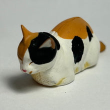 Load image into Gallery viewer, Japanese Cat - Trading Figure - Miniature - 027 - Cuchiwaii
