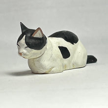 Load image into Gallery viewer, Japanese Cat - Trading Figure - Miniature - 028 - Cuchiwaii

