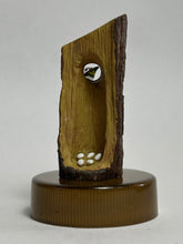 Cargar imagen en el visor de la galería, Japanese Green Woodpecker (Picus awokera) - Mini Figure - Bottle Cap - Cuchiwaii
