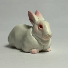 Load image into Gallery viewer, Japanese white (rabbit) - Trading Figure - Miniature - 71 P33 - Cuchiwaii
