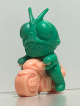 Load image into Gallery viewer, Kamen Rider 1 &amp; Cyclone - Eraser Figure - Keshigomu - Cuchiwaii
